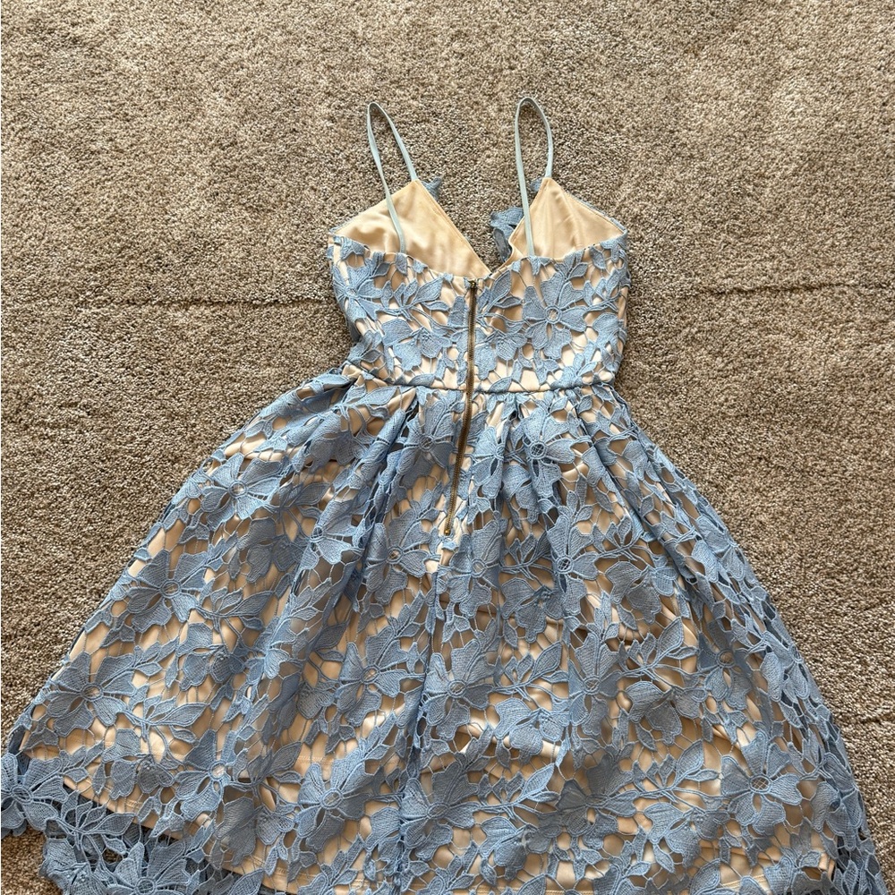 Spring dress - Picture 2 of 3